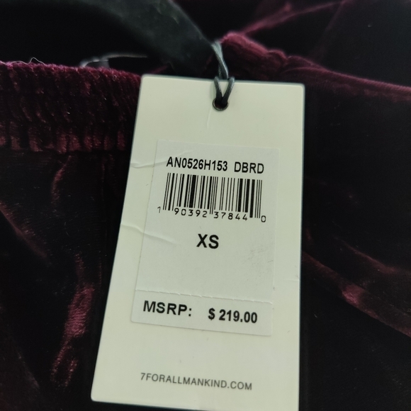 Burgundy velvet puff sleeve top - Picture 7 of 9